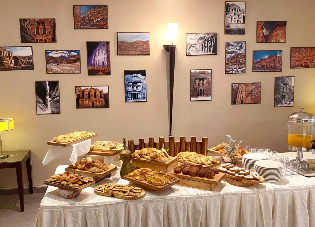 Petra Guest House Hotel Ваді-Муса Екстер'єр фото