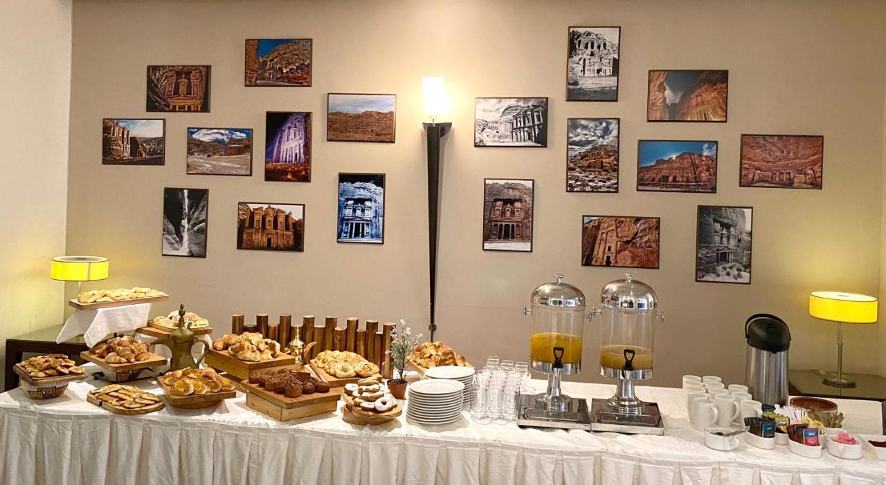 Petra Guest House Hotel Ваді-Муса Екстер'єр фото